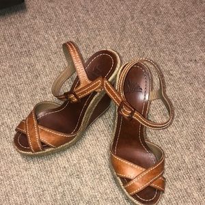 Christian Louboutin Almeria wedges 36